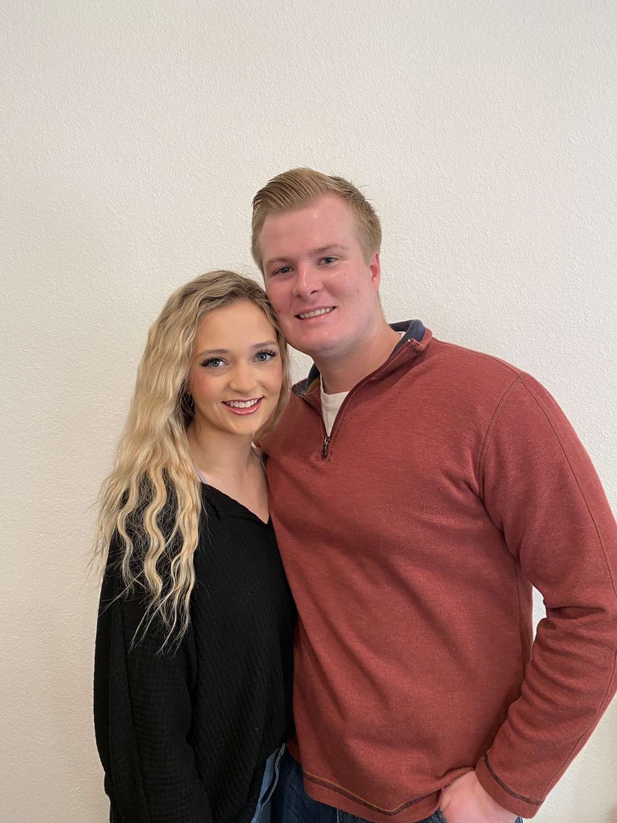 hunterpogue_5's tweet photo. Missing @raynee_marie a little bit extra today https://t.co/ASETeSDoem
