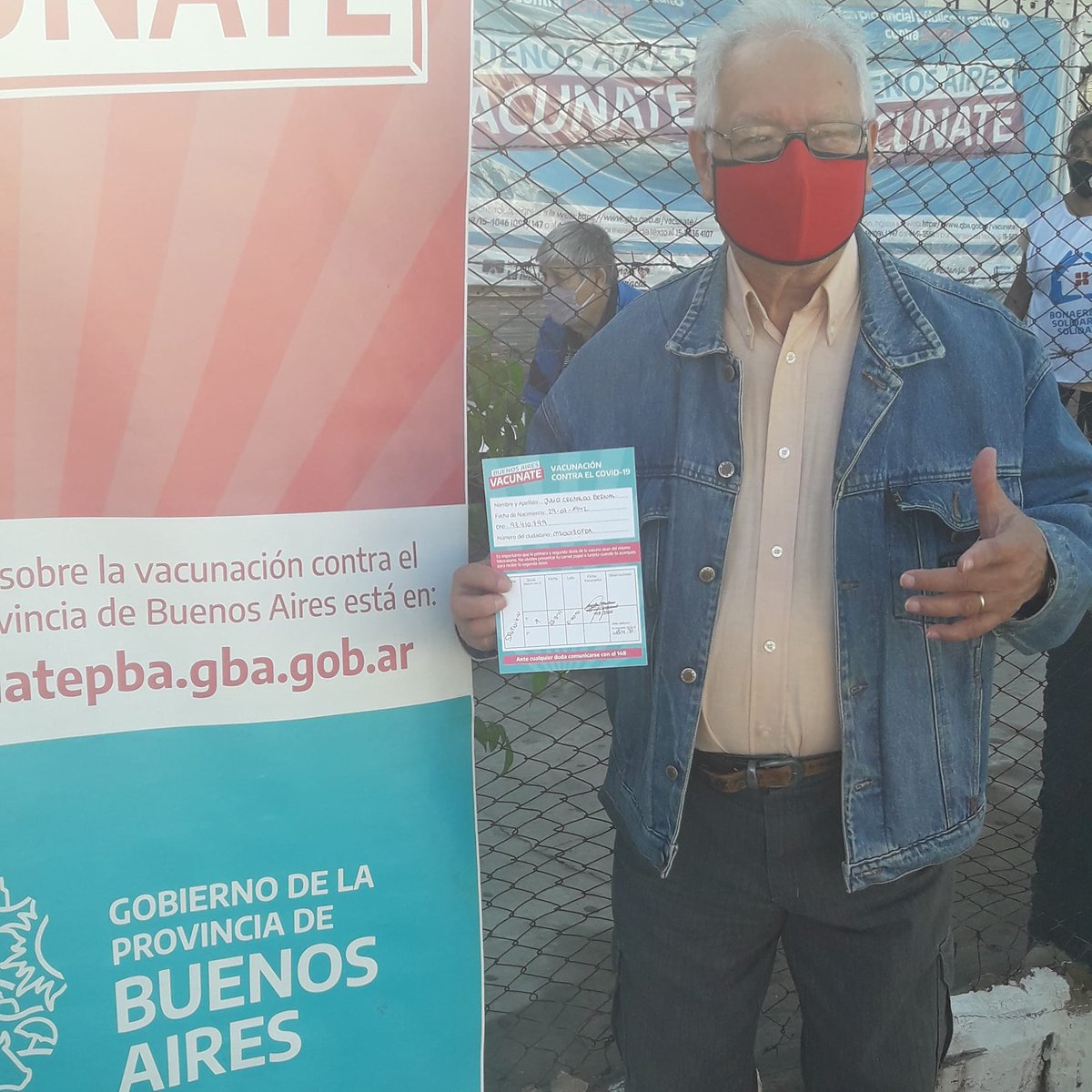 HBrandone's tweet photo. Muchas gracias @alferdez @Kicillofok @FerEspinozaok por el esfuerzo en cumplir con sus promesas para cuidarnos!!! Y principalmente al personal de vacunación del Centro de Jubilados de Laferrere: excelente trato y organización!!! #NeneitoVacunado #PutinFriendly #sputnik https://t.co/3VUUzuhRSZ