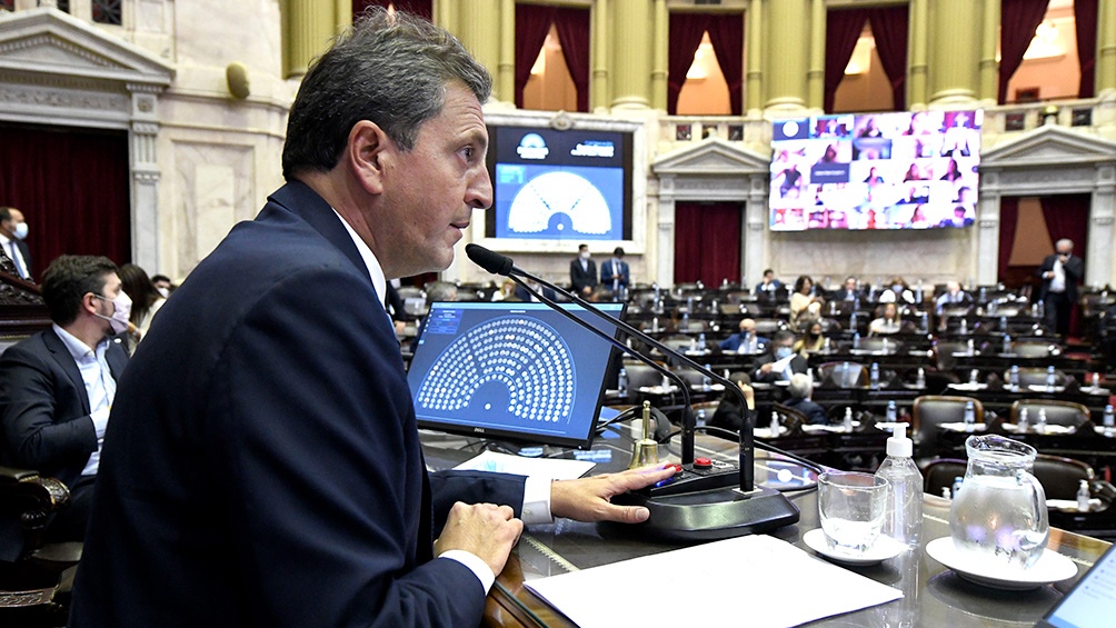 VisionOeste's tweet photo. El oficialismo de la Cámara de #Diputados convocó a una sesión especial para el próximo sábado a las 11 para debatir el proyecto de reforma del impuesto a las #Ganancias, que busca beneficiar a más de un millón de trabajadores y jubilados. https://t.co/U9ooD6fF7w