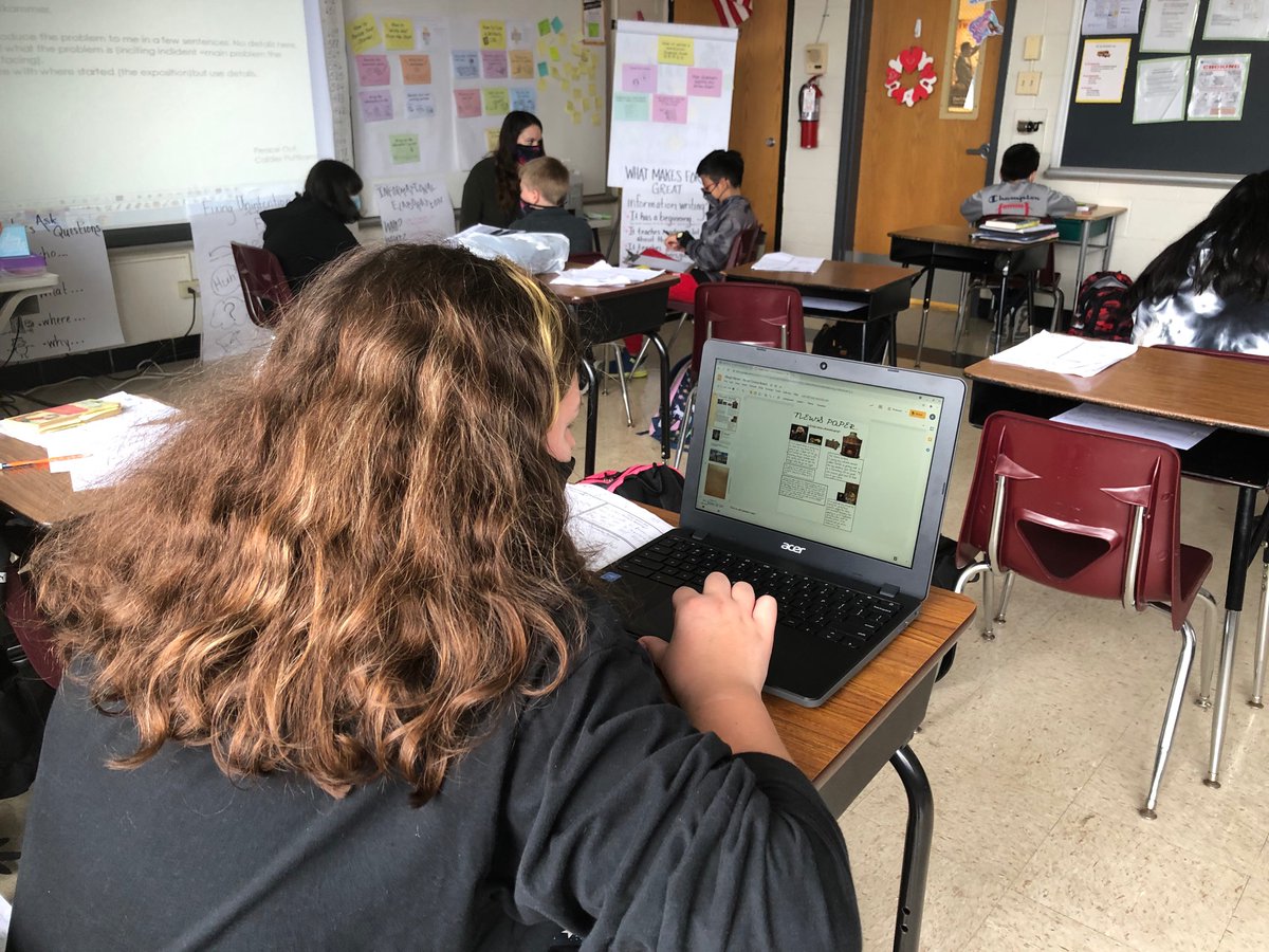 ML_School's tweet photo. 5th 
Novels + Technology + Projects = Engagement @ML_School @rkputtkammer https://t.co/nrMo6ar2bt