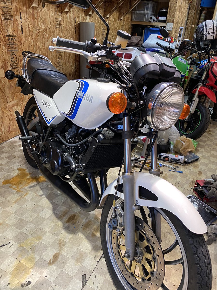 RX_7l's tweet photo. #バイク乗りとして自己紹介
性別 男
年齢　53
住み    大阪
身長　171cm 
車種    たくさん
好き　バイク
一言  レストアのYouTube始めました。

これから、大量に2スト車レストアして行こうと思います。

是非見てください(*^^*)

#バイク好きと繋がりたい
#バイク乗りと繋がりたい https://t.co/yVbFkLBoFG