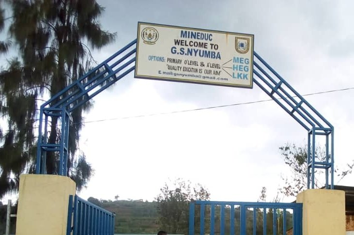 GS Nyumba yo muri <a href="/GishamvuSector/">Gishamvu Sector_Huye</a> ni rimwe mu mashuri yamaze kwimakaza gahunda yo guhinga imboga zunganira ifunguro ry'abanyeshuri  ku ishuri.
Kimwe n'iri shuri, n'abandi bayobozi b'ibigo by'amashuri anyuranye ahinga imboga bavuga ko bituma abanyeshuri bafata indyo yuzuye.