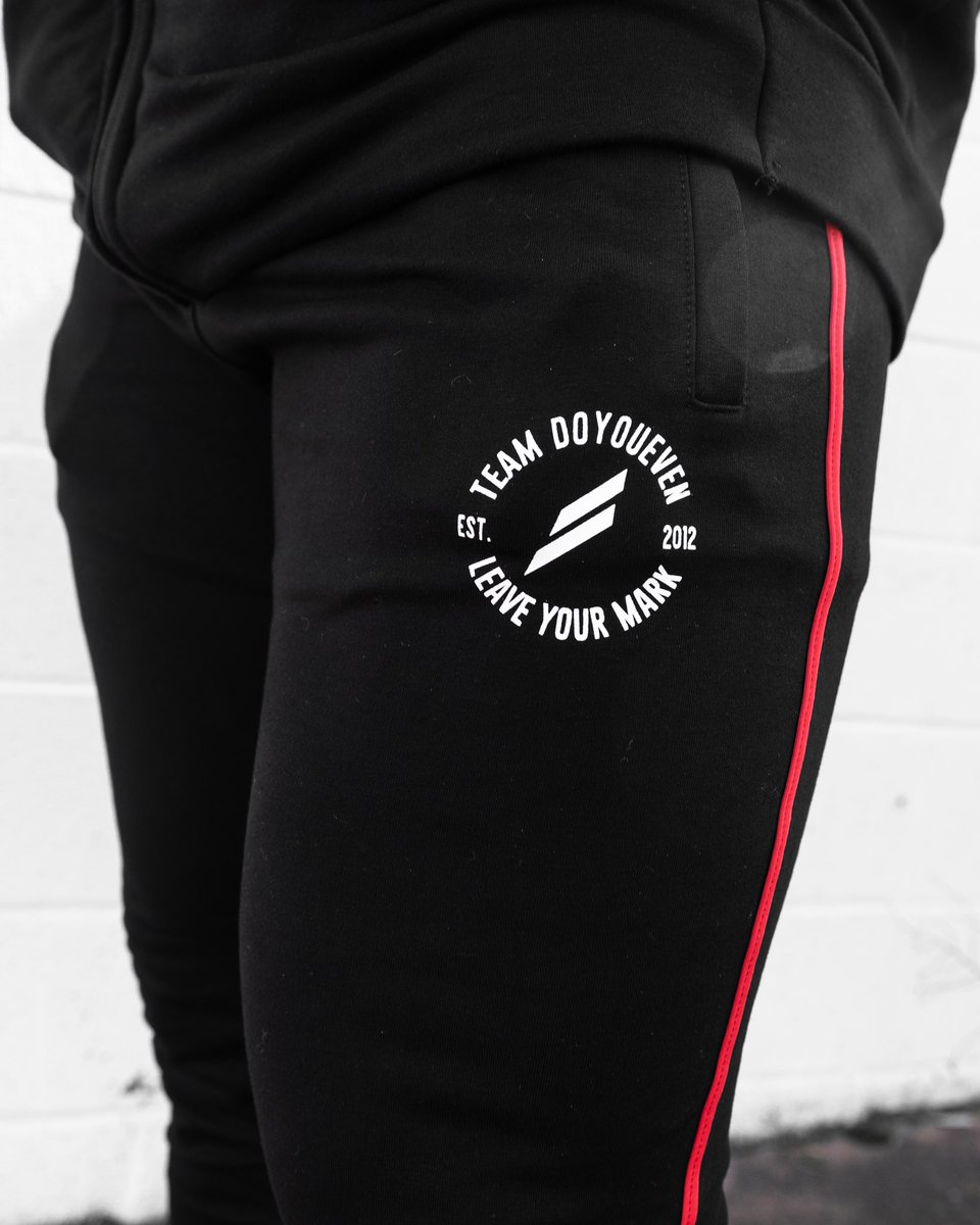 Doyoueven Elite Tracksuit🔥

📷: <a href="/jamalmartin9/">Jamalthephotographer</a>  

#dyegift #doyoueven