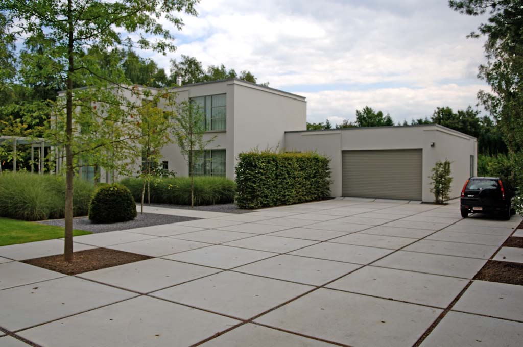 Stelcon_Belgie's tweet photo. De strakke lijnen van jouw woning doortrekken in de verharding? Een ideale toepassing voor onze Stelcon-platen! #stelcon #stelconplaten #beton #betonplaten #betonnenvloerplaten #vloerplaten
#terreinverharding #stelconbelgie https://t.co/WAbGjx7d4K
