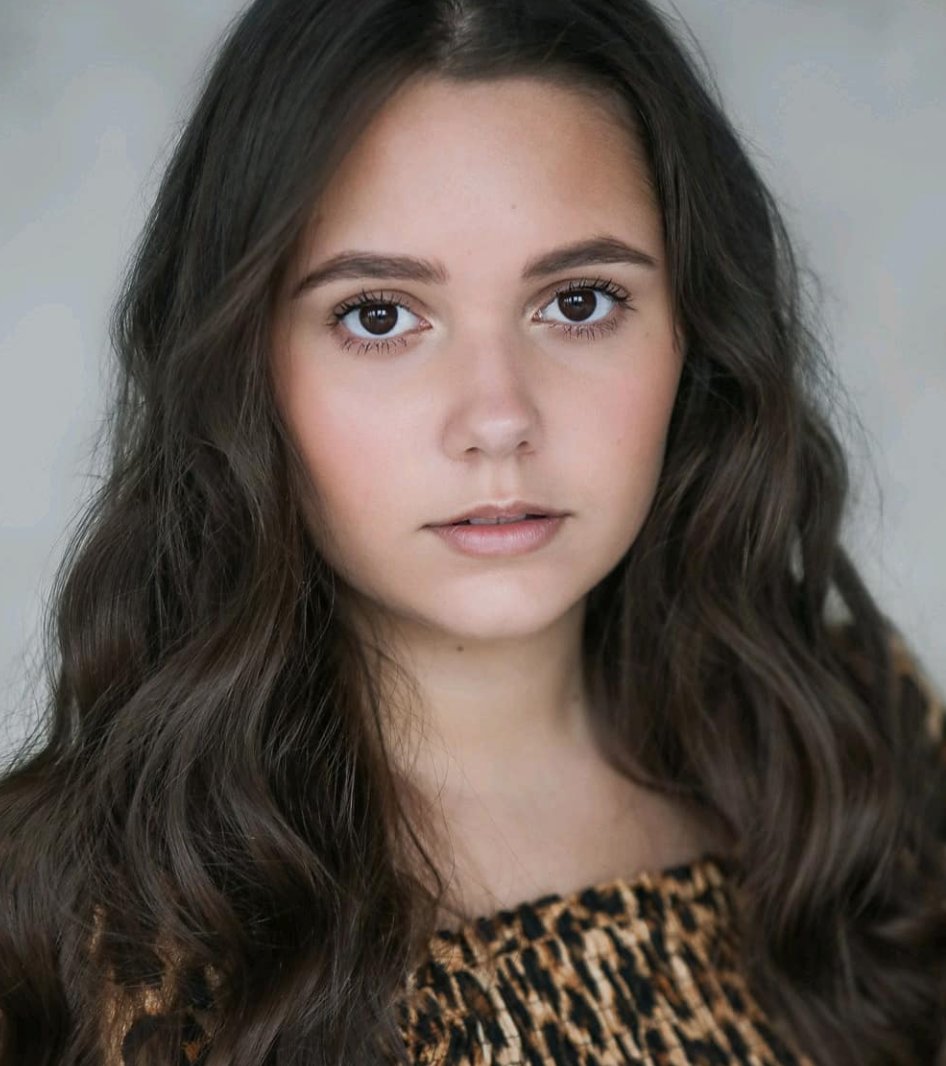 apwildingphoto's tweet photo. Headshots with actor Mae Cross
@CrossNicki @agency_conti @ItaliaContiJnrs
@ItaliaContiUK #contikid
#headshot #actorslife #actinglife #portrait #newheadshots #casting #actor #actorawareness #actorsequity #filmactor #castingdirector β β #tagthetog #socialdistancedshoot #newnormal https://t.co/KJFDs3s79E