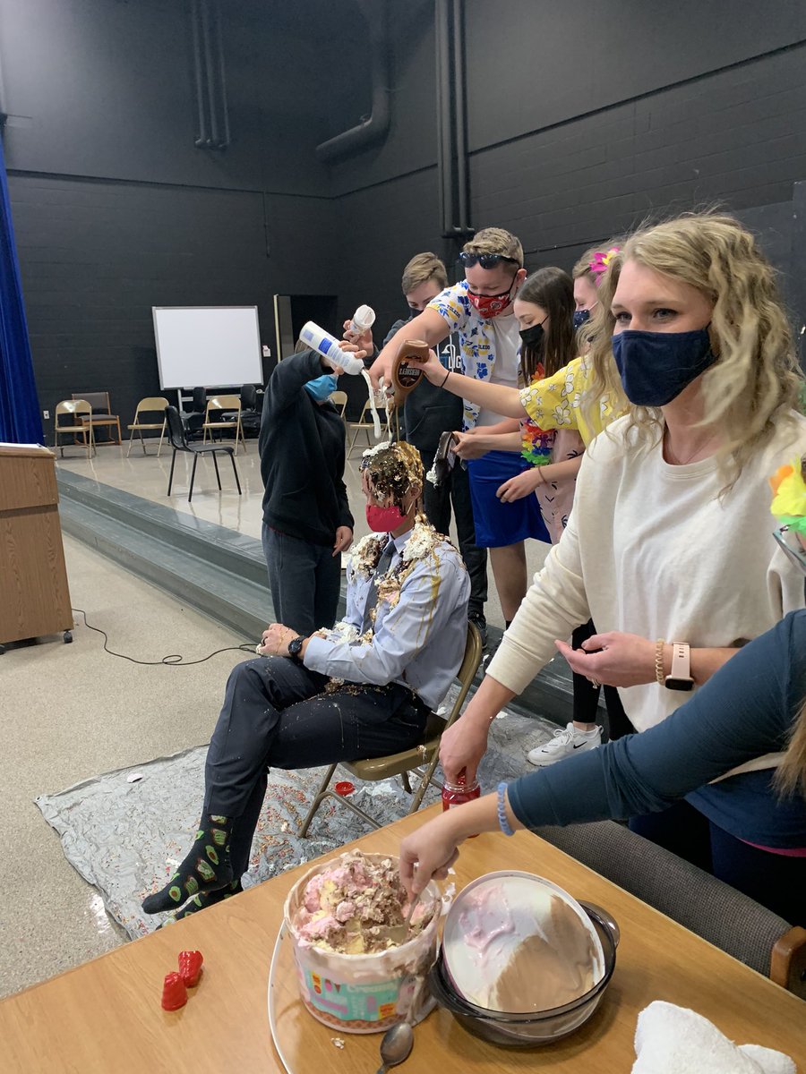 It’s all about the kids! Assistant Principal Mr. Malolepszy was turned into a human sundae! Our Wolves raised $300.00 for Cancer research collecting change at lunch. #Community @SylvaniaSchools @SuptSylvania @Shaun_Hegarty