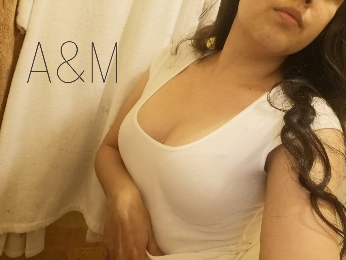 A_M2903's tweet photo. Buenos días 😘 les mandamos besos, tengan un dia genial.
Dejamos nuestro aporte a este
#MartesDeTetas
#MartesDeTetasNaturales
#MartesDeGanarSeguidores
#Martes
Rt 🔄 y Fav ❤️ https://t.co/tT00c7ff6A