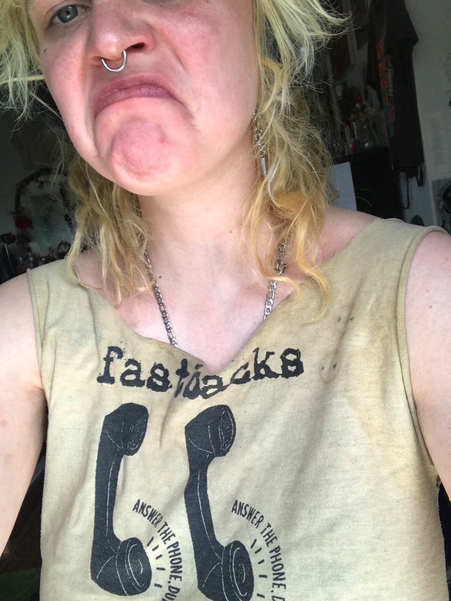 scrublet69's tweet photo. @witcheswithdick Still v grateful for this shirt 🖤 https://t.co/4kdkGPVZLE