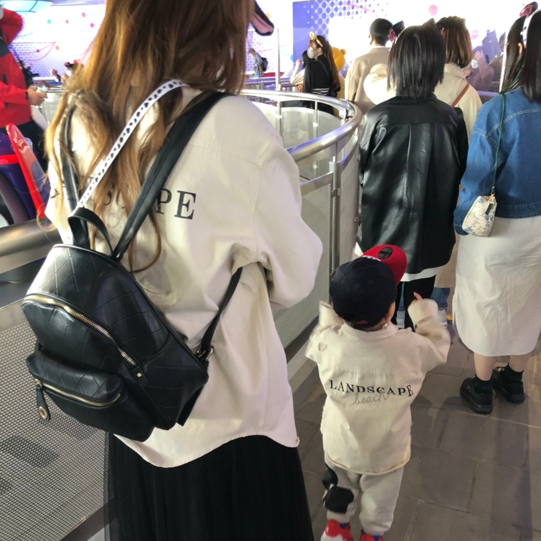 33sammy3's tweet photo. 一月遅れのお誕生日♡
なんとかチケ取れてインパでけた🥺
美女もベイマックスも乗れた😭♥
ミキミニにも会えた♥
閉園早すぎ！(19時😭) https://t.co/vlZY5nkcZ8
