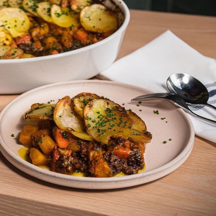 whatstudu's tweet photo. “Patois” is the merging of great food ideas from various cultures, executed with respect for the ingredients 😋This restaurant has some of the best Caribbean-Asian soul food! 
📷: @patoistoronto
.
.
#torontophoto #torontoeats #foodtoronto #torontofoodie #gtaeats #tastetoronto https://t.co/8wSNj9RcR0