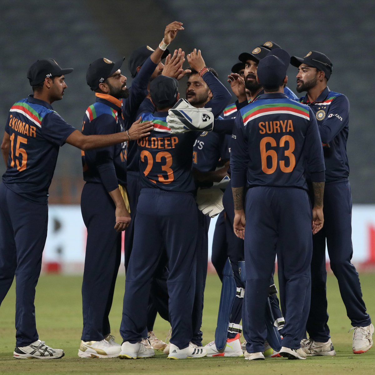 WasimJaffer14's tweet photo. There are comebacks and then there's this!! Take a bow team India! And especially 'Prasidh' Krishna and Thakur saab! #INDvENG @prasidh43 @imShard https://t.co/w5EkGHSKHF