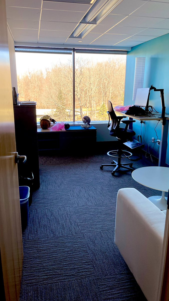 mthurmeier's tweet photo. Packed up my office at Blue Sky yesterday. Just shy of 23 years coming to a close, and I wouldn’t give back any of it. Every day was a gift. #thankyoubluesky https://t.co/1GCpsq1rtr