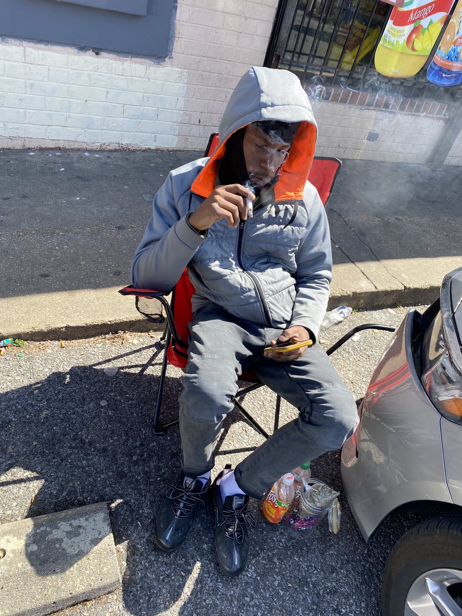 GREEDYLAFLARE's tweet image. I know wat to do ... Mr.1day! Turn ☝🏾into ✌🏾#NOTARAPPER #CLUTCHWORLD #448k