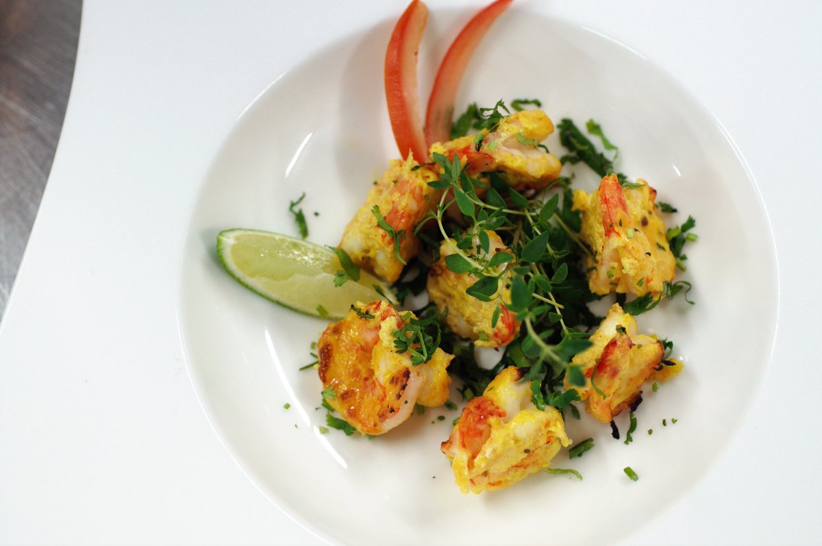 Today I'm curating menus for hopeful wedding couples :)

Included are aloo tikki w/ mint, yoghurt &amp; tamarind date chutney, Punjabi Jheenga - black tiger prawns in spiced yoghurt marinade &amp; Jaffna goat curry with red chillies, pandan leaves and coconut milk

#whataboutweddings