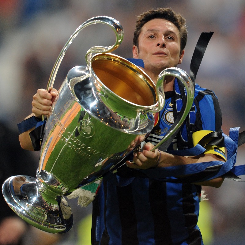 ChampionsLeague's tweet photo. 🔝 Club records: Most appearances in history...
👕9⃣0⃣2⃣ AC Milan: Paolo Maldini
👕8⃣5⃣8⃣ Inter: Javier Zanetti
👕7⃣8⃣6⃣ Roma: Francesco Totti
👕7⃣6⃣8⃣ Barcelona: Leo Messi
👕7⃣4⃣1⃣ Real Madrid: Raúl González
👕7⃣0⃣5⃣ Juventus: Alessandro Del Piero
😎 Pick one legend!
#UCL