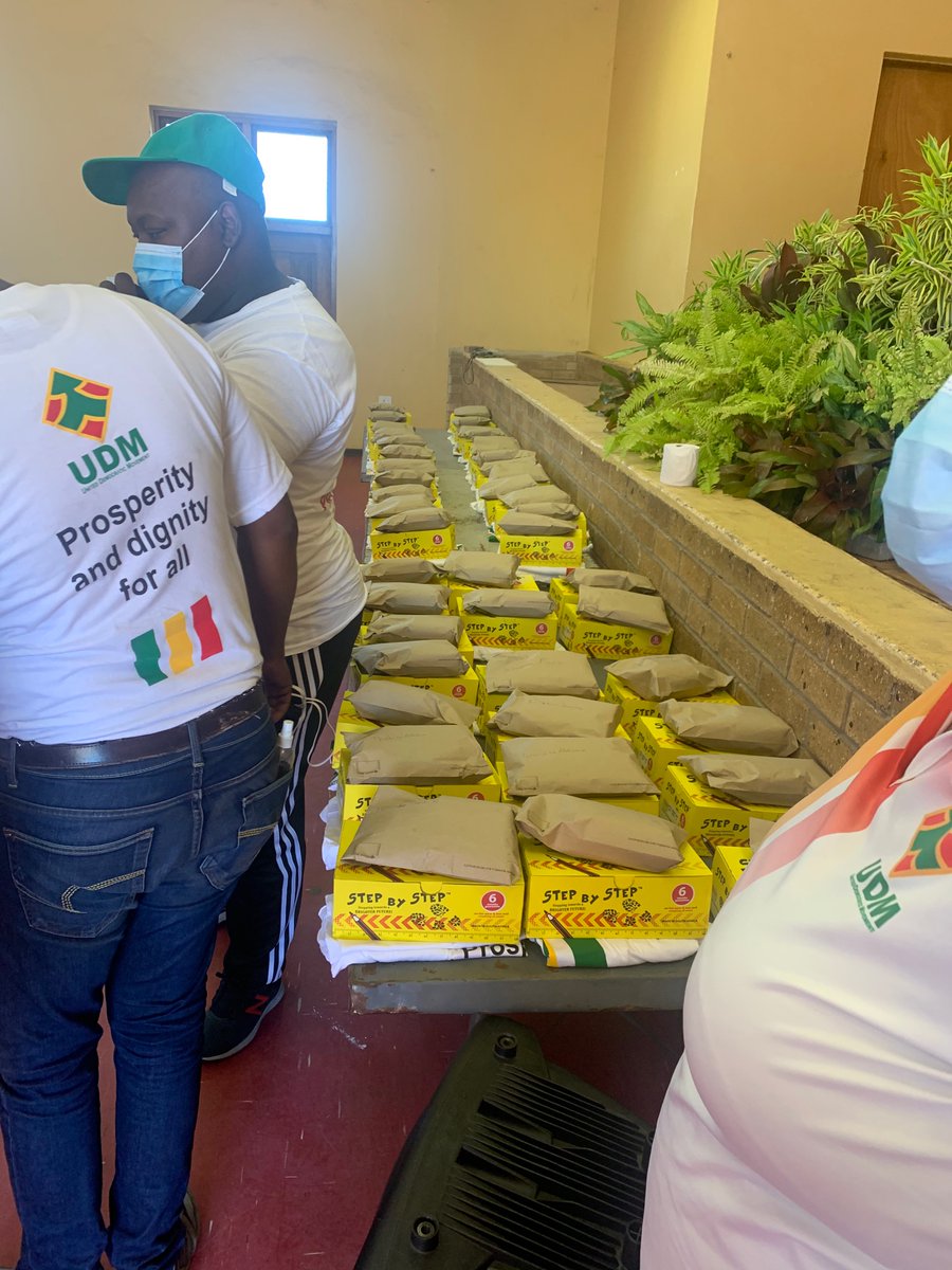 N_Kwankwa's tweet photo. Today I had the privilege of spending the day with the leadership of @UDM_NMB in PE handing out school shoes, masks and sanitisers to pupils from previously disadvantaged communities.  @UDmRevolution @BantuHolomisa https://t.co/OTO4zQPbpy