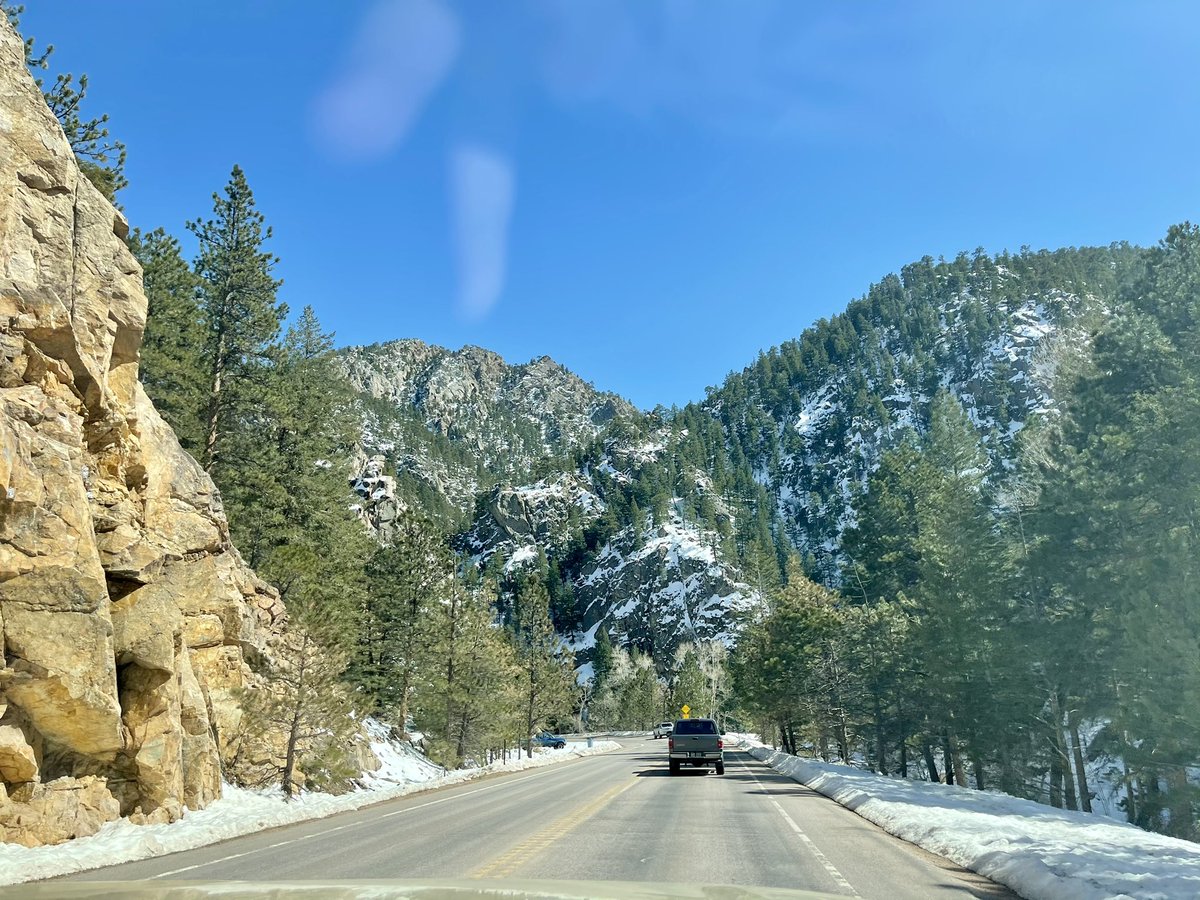 messicabryant's tweet photo. rocky mountain state of mind https://t.co/vJIvYfN5Gr
