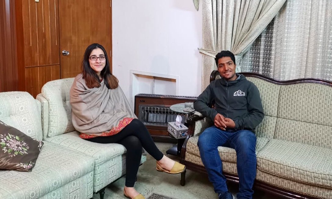 amnaappi's tweet photo. It was great meeting @sajid_sadpara. Had goosebumps listening to his story, and his father’s. The brilliance that was #AliSadpara, our hero! #HomeTownRepresent #GilgitBaltistan https://t.co/jKYHniLfUD