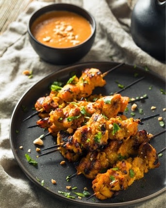Farmer_Brothers's tweet photo. You’ll never guess the secret ingredient in this Chicken Satay recipe! (Hint: it could be one of our products!) @whattocooktoday
https://t.co/50v3h2WPo7
#BlackTea #Recipe #Foodie #ChickenSatay #CookingwithTea #WhatToCookToday https://t.co/TtMXq6M1d9