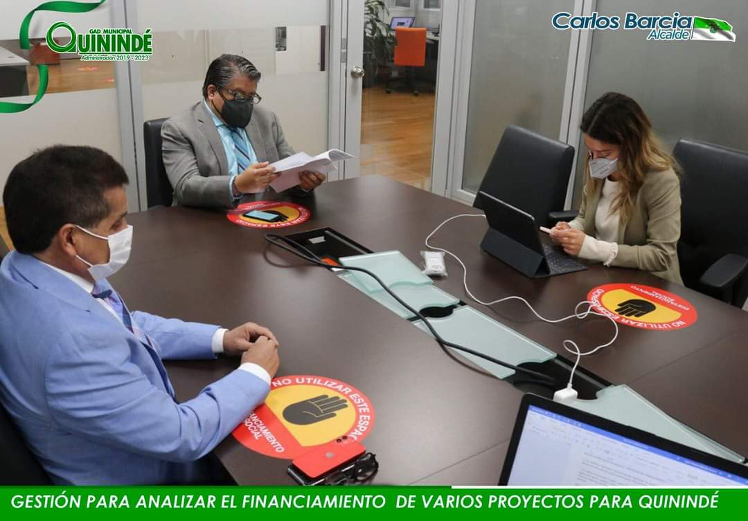 GADQuininde's tweet photo. ¡La gestión por el progreso de Quinindé, no se detiene! 
Esta mañana el alcalde @CarlosBarciaM, cumple agenda en Quito, donde mantiene una importante reunión de trabajo con Xavier Vidal, gerente general del @BDEcuadorBP, 1/2 https://t.co/fhEiK4MBG1