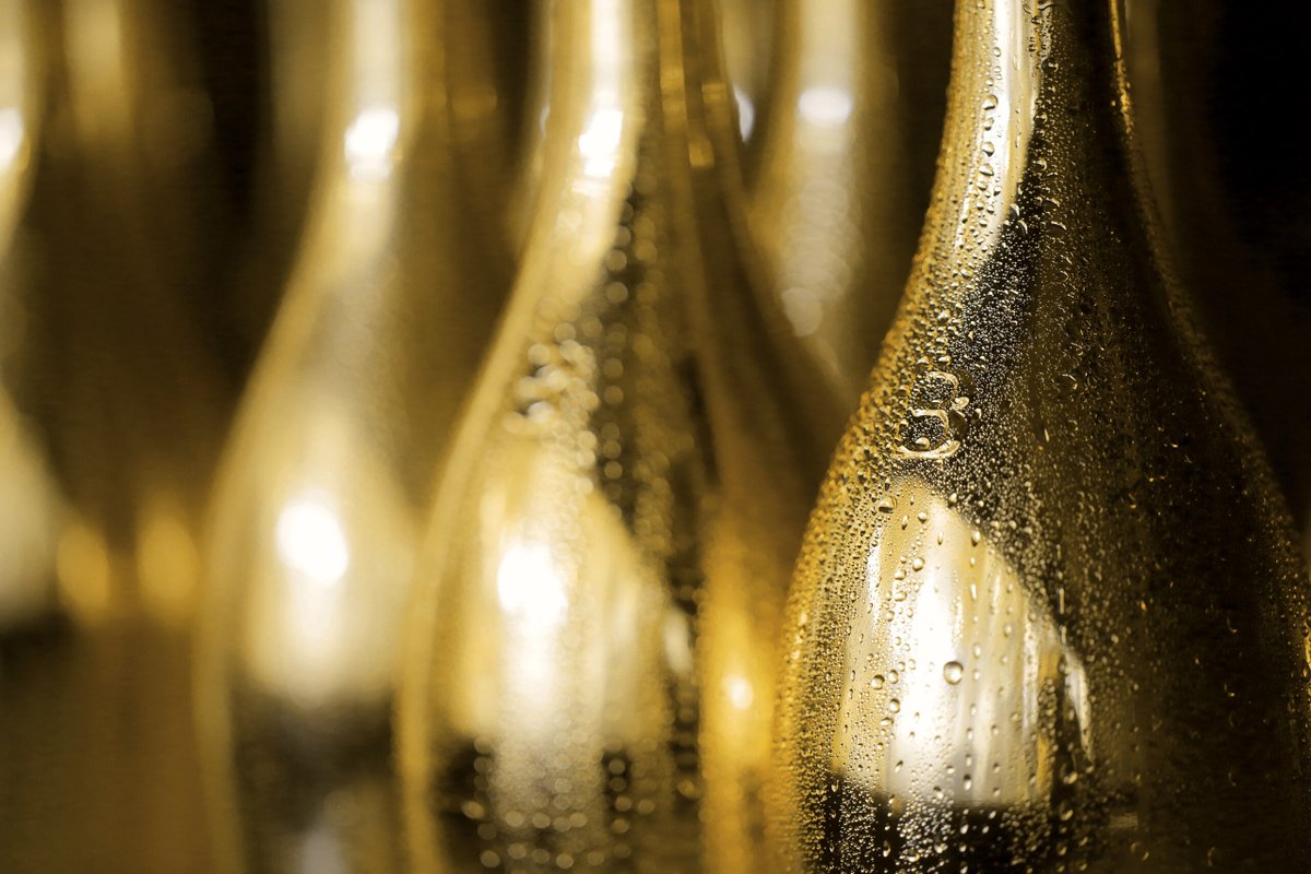 Prosecco producer Bottega has won its case against fellow Italian winery Ca’ di Rajo relating to its distinctive mirrored bottles. ow.ly/53TD50E6ejd