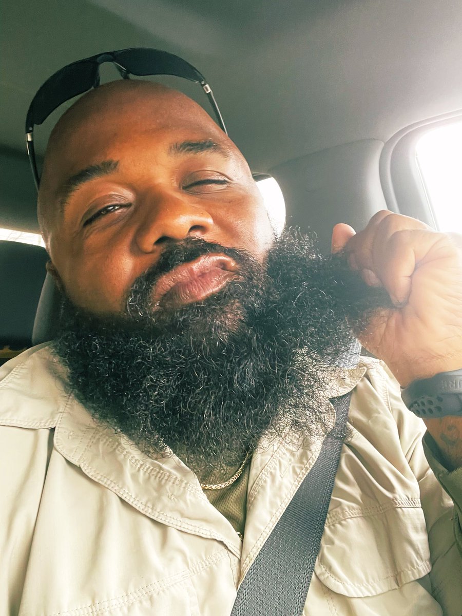 _yeahthatshim_'s tweet photo. When the ride is too much... grab here. #BeardOn https://t.co/iEE5ImyqI9