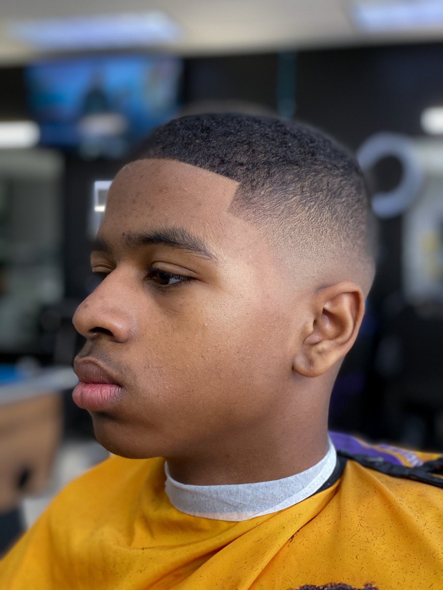 thejoshsy's tweet photo. JOSH SY | VA BARBER ๐๐ต๐ญ
WiseCuts Barbershop: 6400 Commerce Street Springfield, VA
Link/Message to book appointments.
IG: @thejoshsy
#skinfade #vabarber #dcbarber #bestvabarbers #novabarber #dmvbarber #upcomingbarbers #barbertwitter #virginia #springfieldvirginia #barbersinva https://t.co/7MUOWe3jDJ