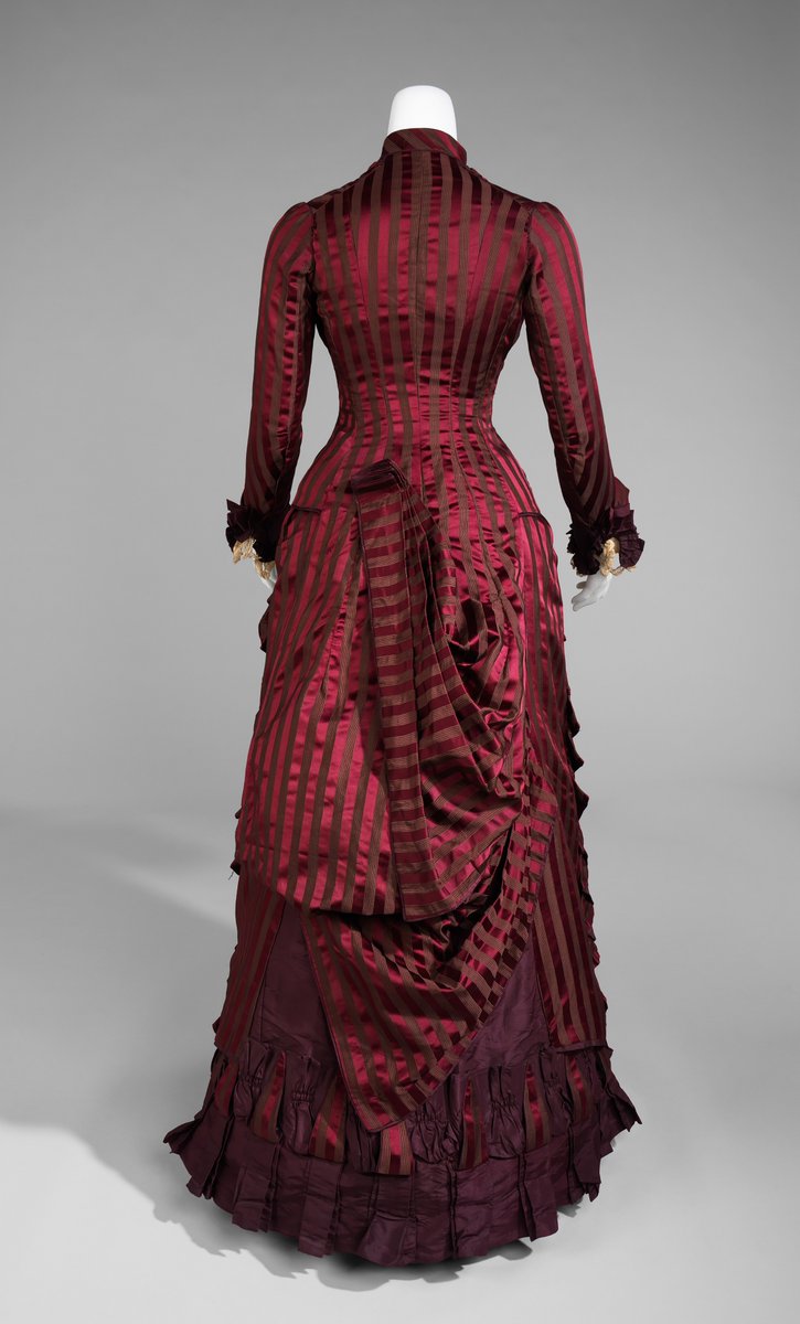 wikivictorian's tweet photo. Wedding dress, 1878. United States. The MET. https://t.co/ecdLTNx4qc
