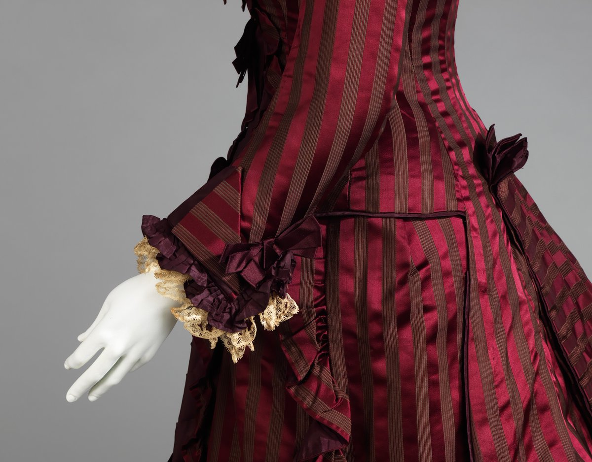 wikivictorian's tweet photo. Wedding dress, 1878. United States. The MET. https://t.co/ecdLTNx4qc