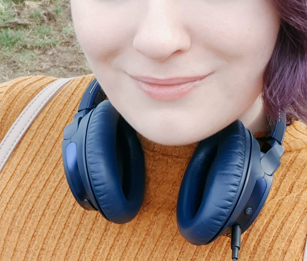 SoundOfStatic1's tweet photo. @aberdeenuni_FVC #FS1508
*Content Trigger Warning*
'Behind a Smile' by Caitlin Tittensor https://t.co/dSDLXm7HpF