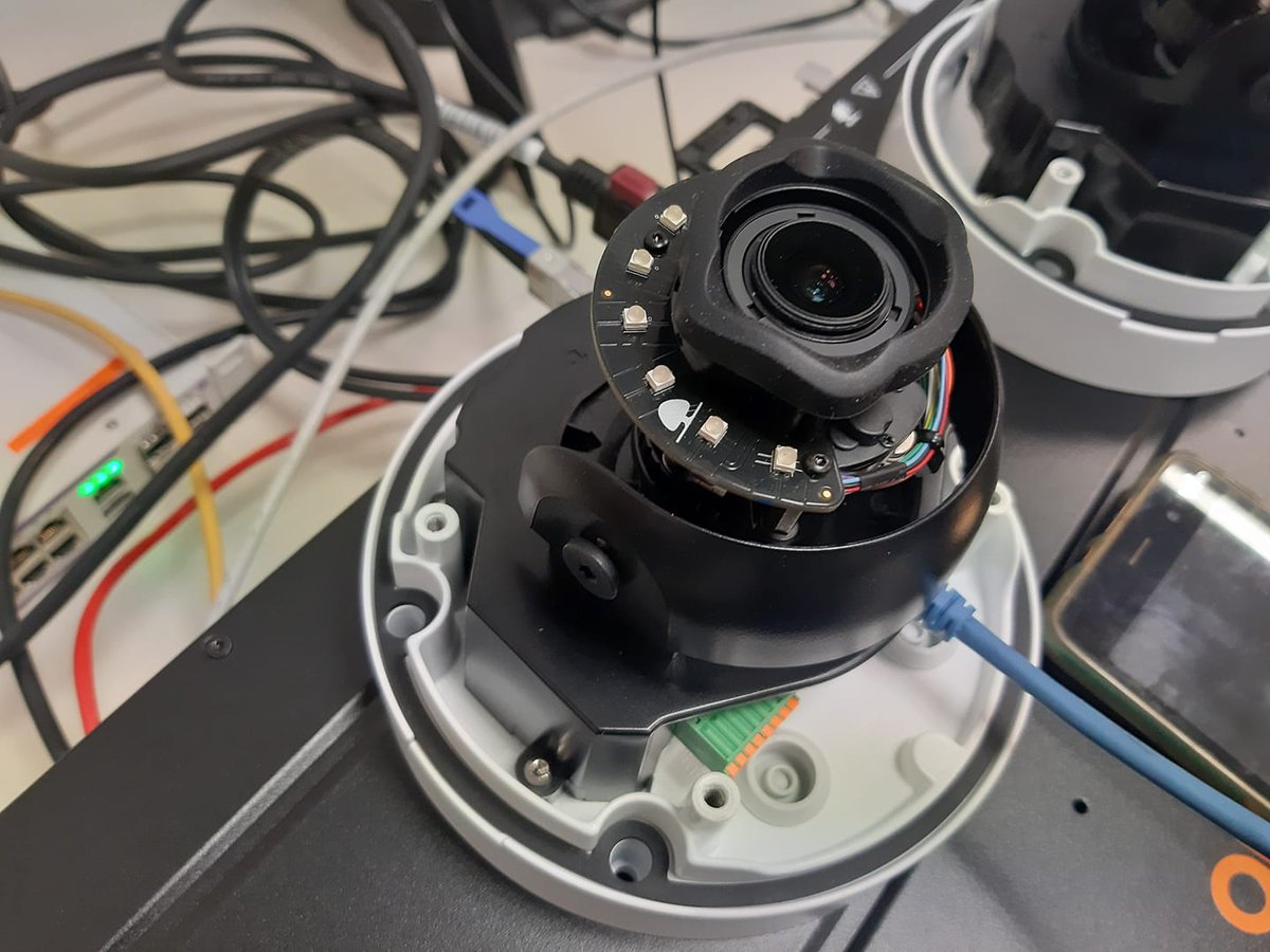 umbracontrol's tweet photo. #hardware e #software: due facce della stessa medaglia!

@umbracontrol è un #SystemIntegrator che si occupa della progettazione, installazione e manutenzione di impianti #smart per il mercato della #sicurezza, oltre che della produzione di sw per la gestione di #sistemiintegrati. https://t.co/feNbl6Q4Cl