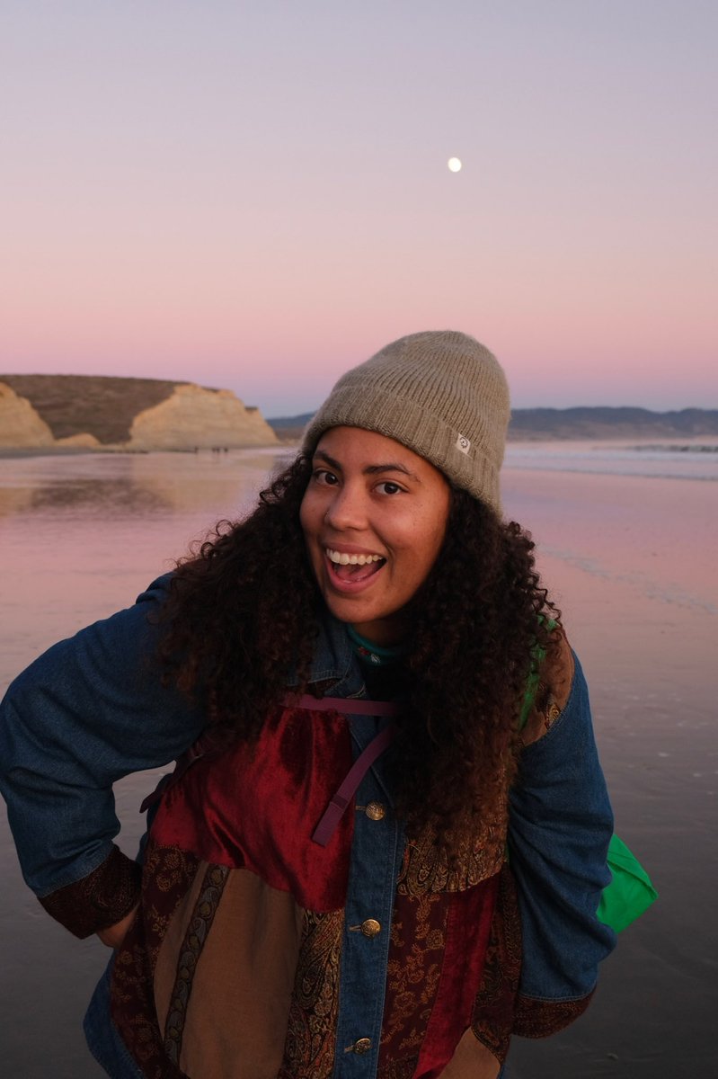 CCLAcomrades's tweet photo. Today we’re meeting @kalen_rae! Kalen is an actor/producer with CCLA who just moved here from NYC and is enjoying the confines of her apartment. Come see her at our show this SUNDAY!!! https://t.co/WXguwdndUY https://t.co/Mp6TCHOJuO