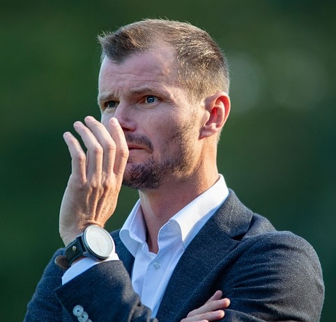 vv_emmen's tweet photo. Kevin Waalderbos nieuwe trainer vv Emmen:
https://t.co/qqoUpzMmvT https://t.co/UkCBH96Ptj