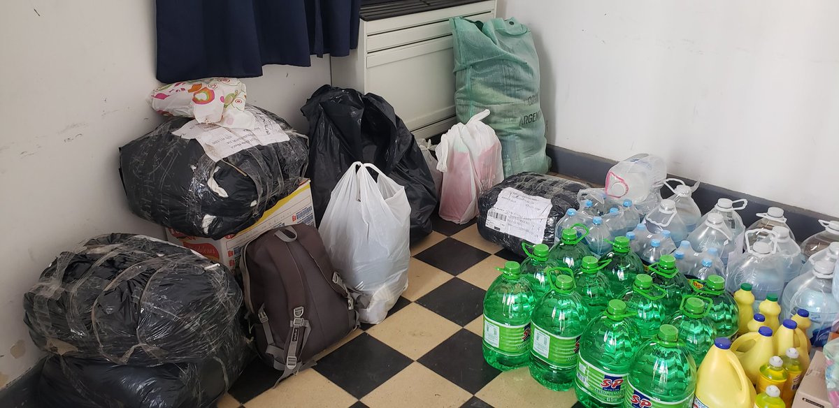 juventud_cgt's tweet photo. Van aumentando las donaciones. La solidaridad siempre presente.
#damnificadosdelsur #juventudsindical #cgtbahiablanca https://t.co/8AayLkJ48i