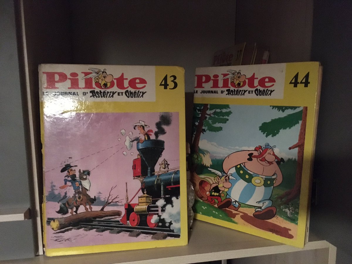 darthfilou's tweet photo. Vs êtes plutôt #teamTintin ou #teamSpirou ou #teamPilote ou #teamcomics ? (Les 2 derniers en cours de rangement 😅)
Ou d’autres #teambd #teammagbd pour des #magbd mentionnés avant ou à venir dans le #threadmagbd (#lanfeustmag #asuivre #vecubd #immanquable #bodoi #pavillonrouge... https://t.co/95oBk1vNGh