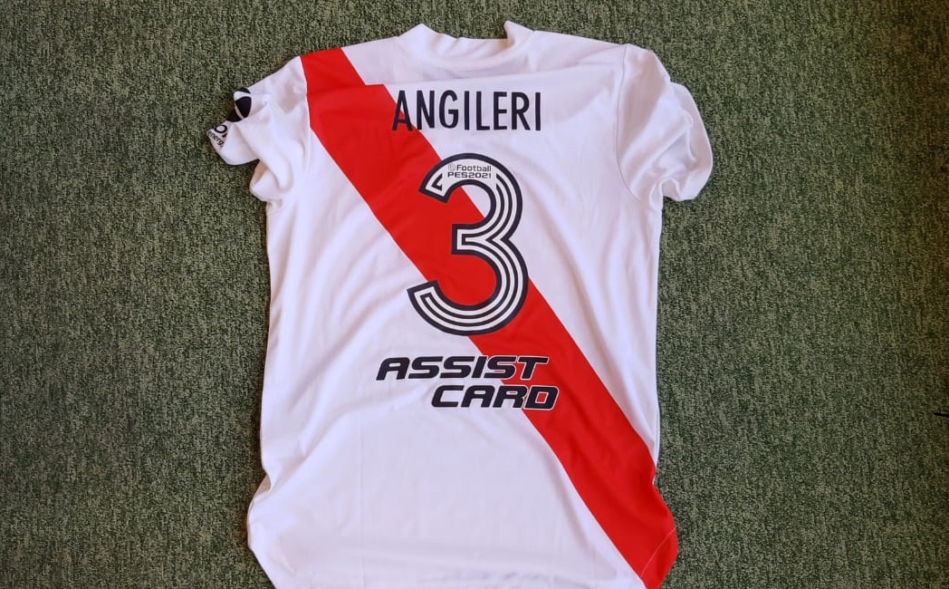 LigaAFA's tweet photo. La #LigaProfesional de Fútbol te viste de pasión: ganate la camiseta que usó 
@RiverPlate en el #Superclásico ante #Boca. ¿Cómo? Seguí a 
@LigaAFA
 y retuiteá esta publicación para poder participar del sorteo 🔁 https://t.co/NoV80gzCir