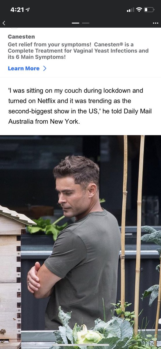 gnarlybennett's tweet photo. ZAC EFRON LOOKS LIKE OLD AND YOUNG ROB LOWE AT THE SAME TIME IM SCARED ; what HAPPENED https://t.co/11ElJ64dMm
