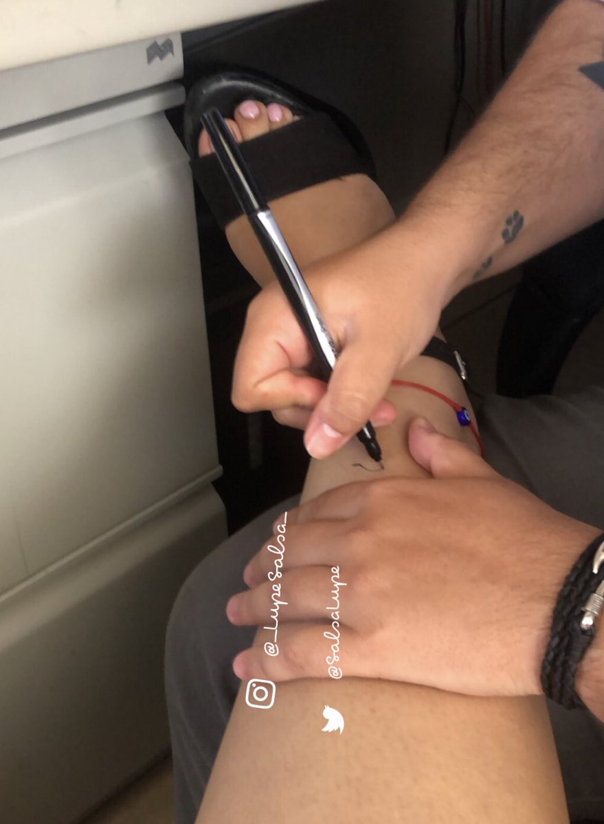 SalsaLupe's tweet photo. When you get little tattoos at work 😂😂😂 #lupesalsa #naruto #itachi #coloronme #tuesdayvibes #footgoddess #footfetishnation #footfetishcommunity #footfetish👣 https://t.co/ahMhCUSOAO