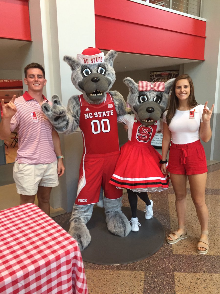 11Renfrow's tweet image. Starting off day of giving early #GivingPack @NCStateAASAP