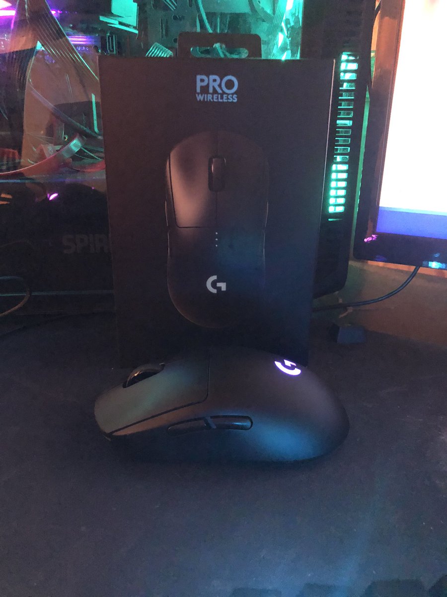 NestanFN's tweet photo. 🥳 Concours (gPRO wireless)🥳

Salut tout le monde aujourd’hui c’est un grand jour je vous fait gagner une [gPRO wireless] d’une valeur de (130€)🤗 

😁Pour participer  :

👉🏻 RT ♻️ x FAV ❤️

👉🏻 @ 3 amis !

👉🏻Follow @NestanFN (moi)

Tirage au sort le 05/04/21💫

Bisousss❤️❤️ https://t.co/OAR2YDuGw5