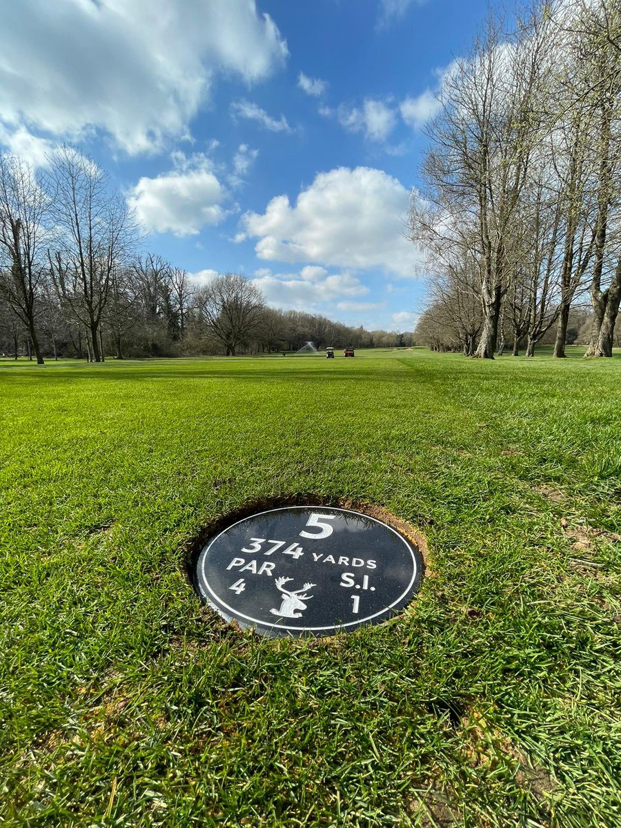 WHGCgreenkeeper's tweet photo. New mowovers going in on tees @eaglegolfuk https://t.co/ny1Q5JLsFv