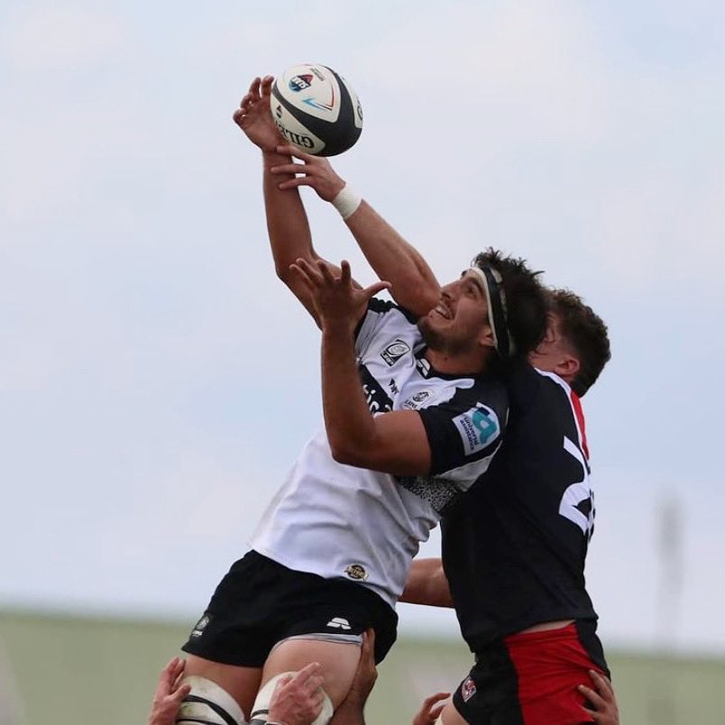 Los equipos se trasladan a Valparaíso para disputar la Tercera Fecha de la Superliga Americana de Rugby. 

Este jueves 25 Olimpia Lions se enfrentará a Cobras XV. Se podrá ver por las pantallas de ESPN Extra desde las 16:30hs. 

#VamosLeones 
🏉🦁⚫️⚪️

📸 @victorsportsnews