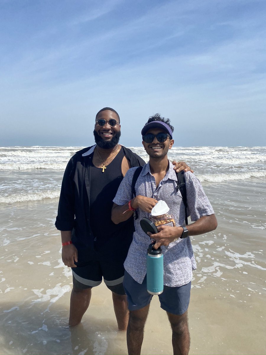 arpanbpatelMD's tweet photo. Happy Birthday and many blessings to @bentakande. looking forward to more life together in 2021 🌚 🌞 https://t.co/xpZ38QeJFc