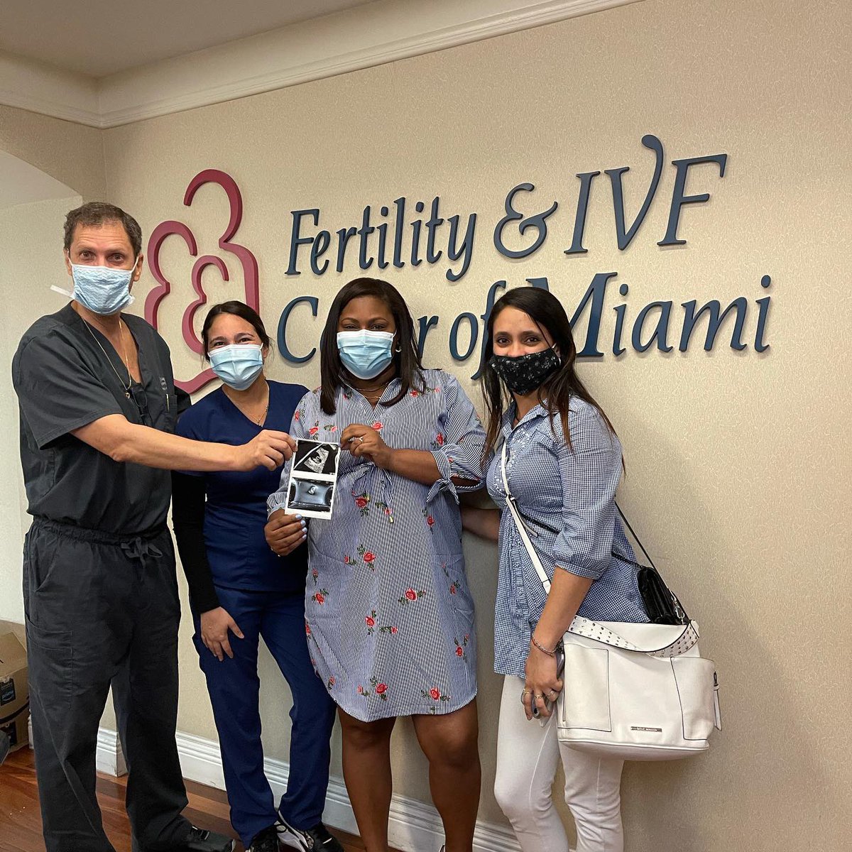 DoctorAkerman's tweet photo. Felicidades Yelaine y Eliseo!
Disfruten el #embarazo🤰
#bebeencamino 👶🏻 ! #FIVFbebe
#FIVFofMiami #HelpingYouMakeABaby
#DoctorAkerman
#FIVFTeam
#MiamiFertilityDoctor #fertilidad #infertilidad #fertilizacioninvitro #fertilizacióninvitro #fertilizacionasistida https://t.co/bF3Qy0zLtA