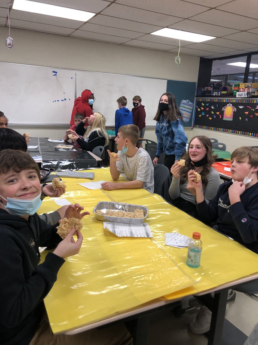 RockPE4's tweet photo. Rice Krispie treats in teen survival today!! Sticky, but delicious! ⁦@SCMSDragons⁩ ⁦@swartz_creek⁩ https://t.co/cua0hARmOl