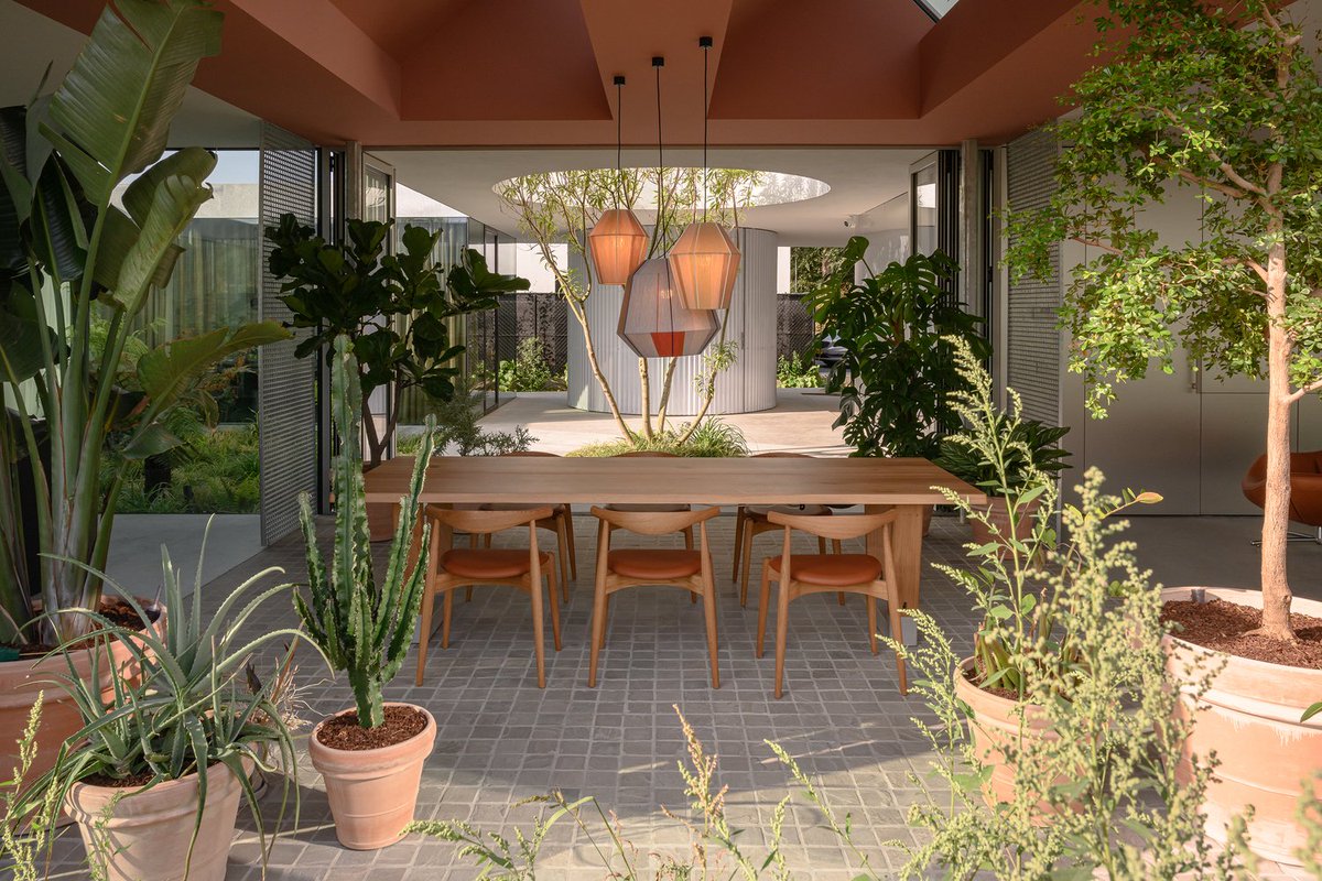 wesellsachomes's tweet photo. Modernly rustic might be a good way to describe this part of the house. #homestyle #archi  https://t.co/td1c5l9jxe https://t.co/bPVQGykvix