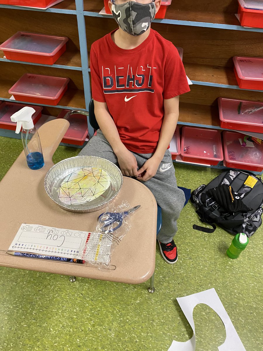 HaysStem's tweet photo. #2ndgradeSTEM was full of fizzing eggs, smiles, laughs, and a lot of learning today! ##FcpsSTEM @OESrockSTARS @Supt_Hamlett https://t.co/teW9ED0GNN