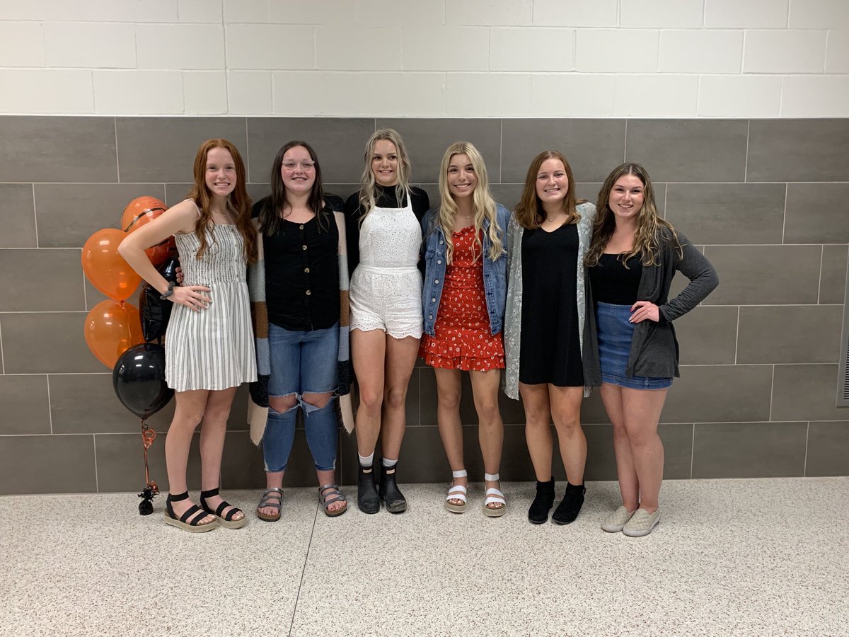 GbbFort's tweet photo. Six GREAT seniors who led both by example and verbally! Will miss them a ton!! #ATTACK #theyclearedthepath https://t.co/G7z5NG0mVm