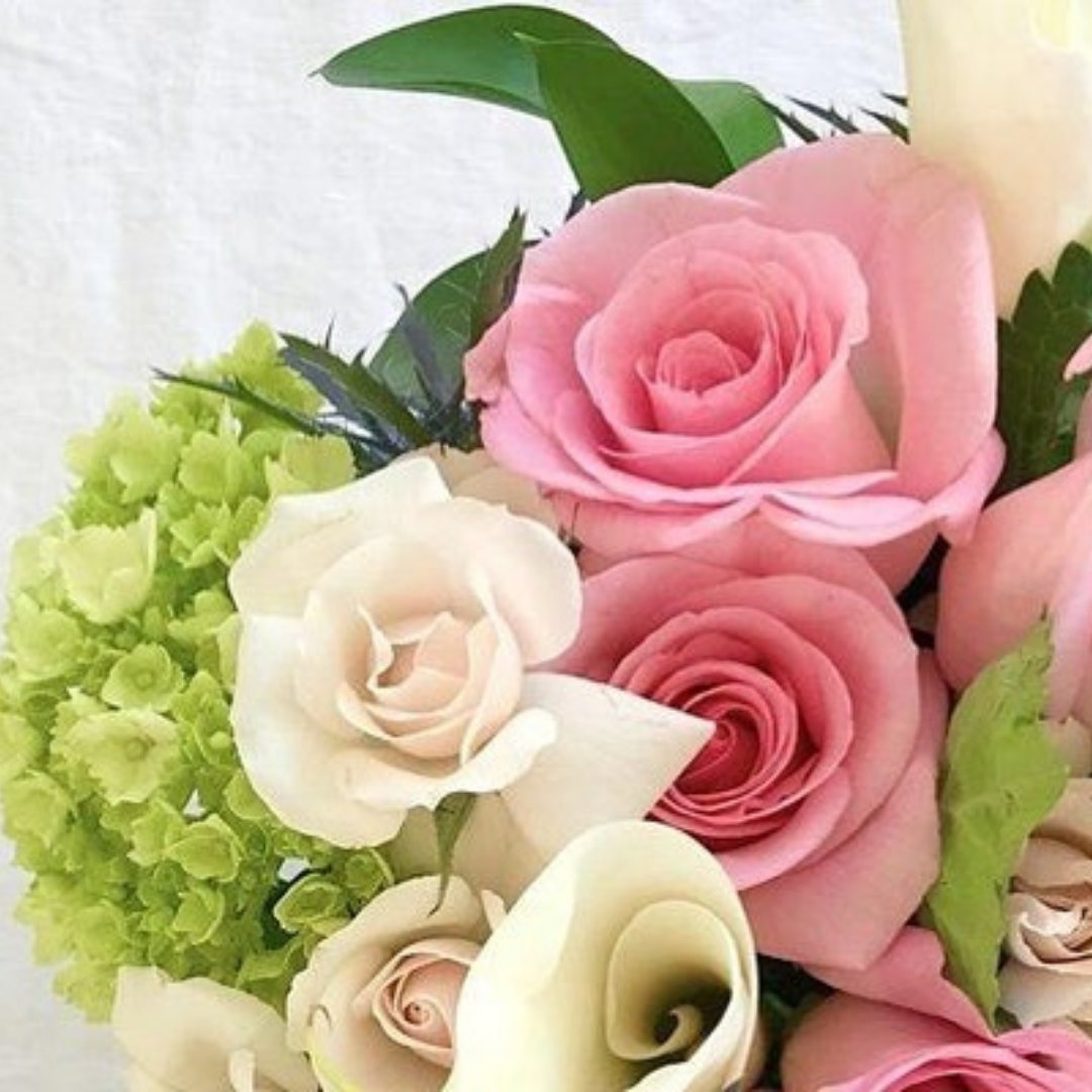 ASID_CANorth's tweet photo. Celebrate the arrival of spring with a floral arrangement you create yourself! 

ASID California North chapter members are invited to a spring fling on April 14, 2021.  We are providing the complimentary floral arrangement through Alice's Table.
https://t.co/60x7SlAH5e https://t.co/RW0s6q4s4J