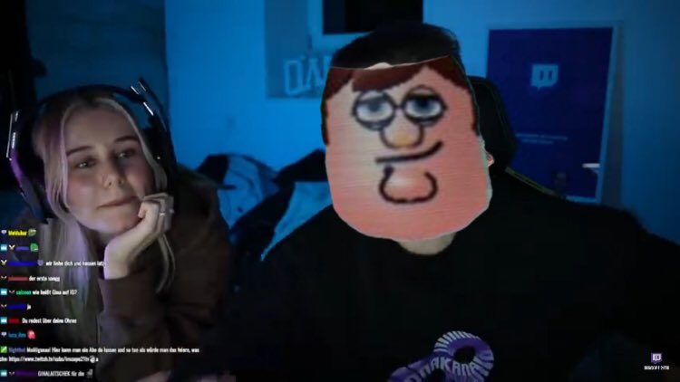 jsbriefkasten's tweet image. Ich und meine neue Freundin 🍯 

#inscope